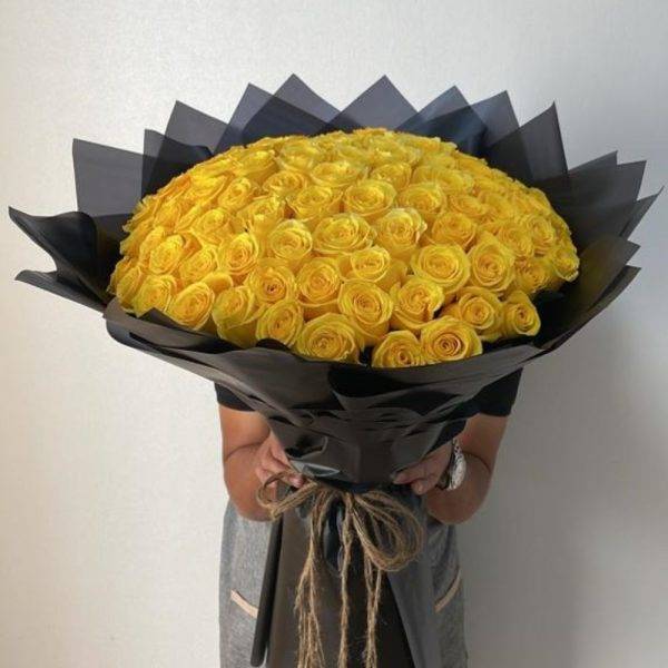 yellow_roses_in_qatar